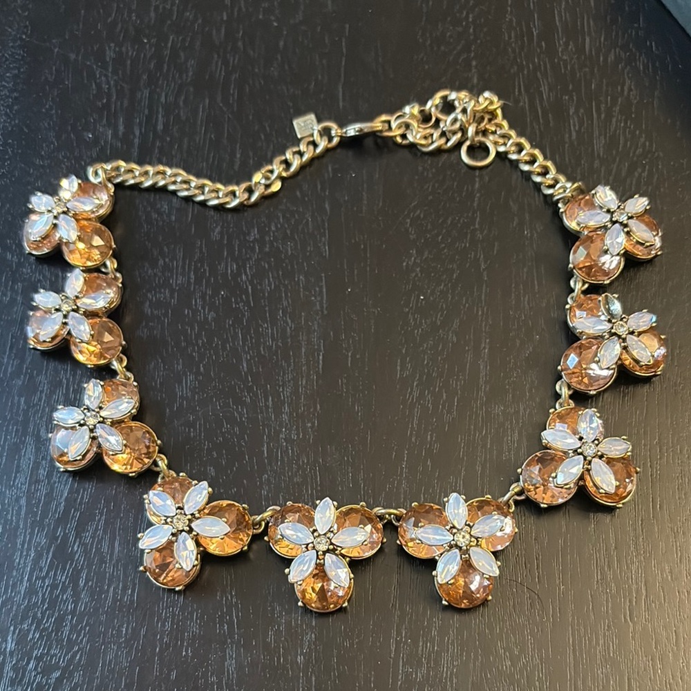 Elegant Gold and Brown Floral Necklace
